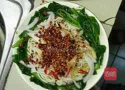 Illustration of how to make spicy noodles 3