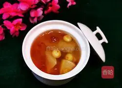 Illustration of how to make peach gum and Sichuan scallops stewed with snow pears 11