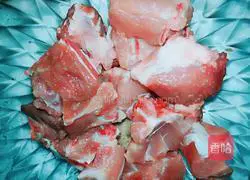 Illustration of how to make barley, red bean, glutinous rice, poria, yam and bone soup 5