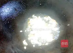 Illustration of how to make seaweed egg soup 4