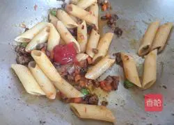 Beef Macaroni Recipe Illustration 7