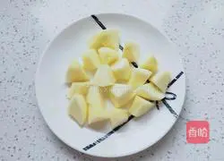 Apple, hawthorn and red date soup recipe 3