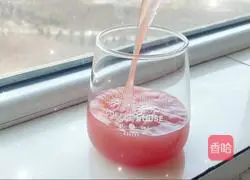 Illustration of how to make tea-flavored pomegranate juice 4