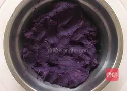 Illustration of how to make purple sweet potato buns 1