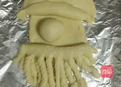Santa Bread Recipe Illustration 15