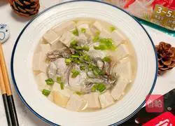 Illustration of how to make fish head and tofu soup 11