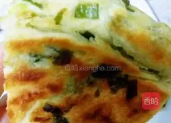 Illustration of how to make delicious home-style scallion pancakes 8