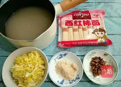 Pork fan bone soup and baby cabbage noodle soup recipe 2
