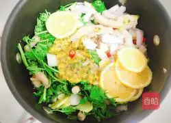 Illustration of how to make Internet celebrity lemon passion fruit chicken feet 8