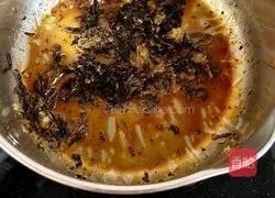 Illustration of how to make caramel milk tea 3