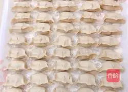 Illustration of how to make shrimp and pork dumplings 8