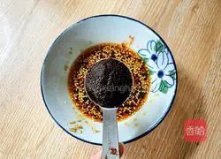 Illustration of how to make spicy and sour cold noodles 10