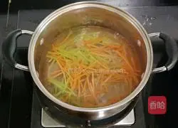 Illustration of how to make seasonal vegetable rice omelette (baby food supplement) 3