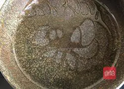 Illustration of how to make zucchini and shrimp egg pancake 6