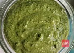 Illustration of how to make delicious and cheap homemade basil sauce pasta 3