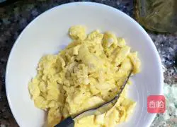 Illustration of how to make tomato, egg and vegetable noodles 4