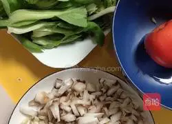 Illustration of how to make vegetable noodles in mushroom soup 1