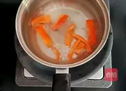 Illustration of how to make sweet pepper and pork noodles (baby food supplement) 2