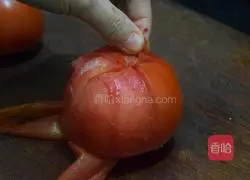 Illustration of how to make tomato enoki mushroom soup 2