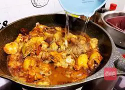 Illustration of chicken stewed with potatoes 16