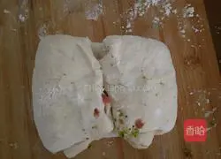 Illustration of how to make broccoli sausage bread (no tenderization) 9