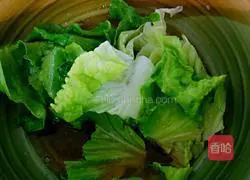 Illustration of how to make chicken soup noodles 17