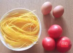  Illustration of how to make tomato, egg and corn noodles 1