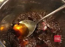 Illustration of how to make marlin & radish fish soup 4