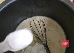 Illustration of how to make Xiaokoutu Crisp 4