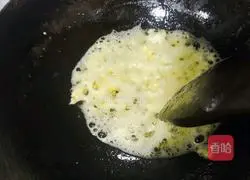 Illustration of how to make spinach spring rolls 4