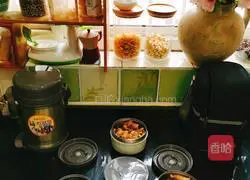 Illustration of how to make Bamboo Sunflower, Lotus Seed, Lily and Chestnut Chicken Soup 10