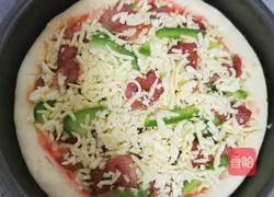 Illustration of how to make bacon pizza 17