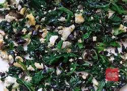 Spinach, fungus and egg pie recipe 7