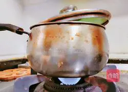 Illustration of how to make banana and pomegranate forget-me-nots 8