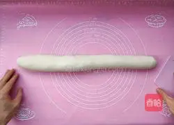 Illustration of how to make pork and beans stuffed buns 19