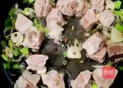 Illustration of Beef Brisket Stewed with Potatoes 12