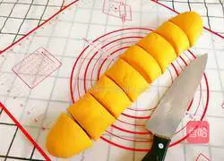 Illustration of how to make rose steamed buns 12