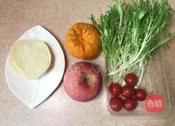 Illustration of how to make fat-reduced vegetable and fruit salad 1