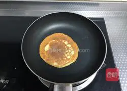 Illustration of how to make banana waffles 8