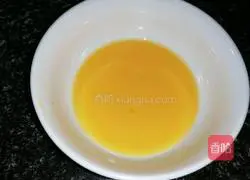 Illustration of how to make eggshell steamed eggs 2
