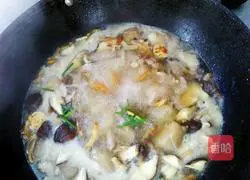 Mushroom and meat slices soup recipe 14