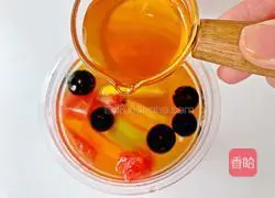 Illustration of how to make fruit tea 8