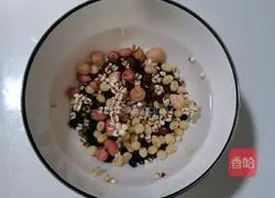 Illustration of how to make healthy soy milk 2