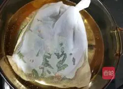 Illustration of how to cook loquat leaves 6