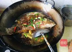 Illustration of home-cooked braised fish 10