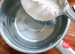 How to make enoki mushroom and seaweed soup Illustration 2