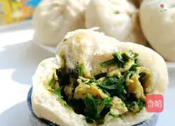 Illustration of how to make egg, leek and shrimp buns 16