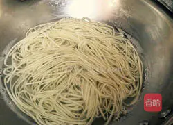 Illustration of how to make braised beef noodles 11