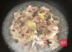 Isinglass Abalone and Spare Ribs Soup Recipe Illustration 1