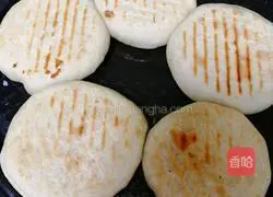 Illustration of how to make leek, shrimp skin and egg pie 6